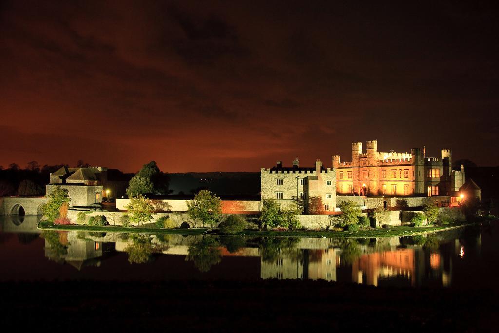 Leeds Castle Stable Courtyard Bed And Breakfast Maidstone Exterior photo